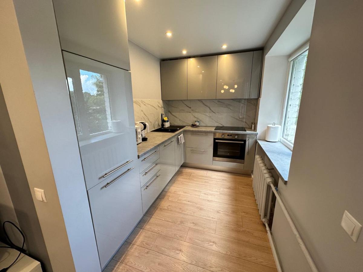 Parkside Escape: Stylish 1-Br Apartment Riga Luaran gambar